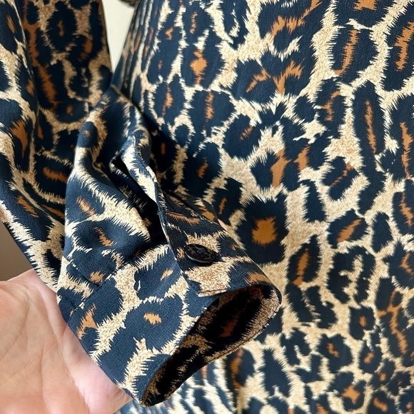 Saks Fifth Avenue Vintage Leopard Print Silk Long Sleeve Wrap Dress Mini Size 8 - Picture 4 of 10
